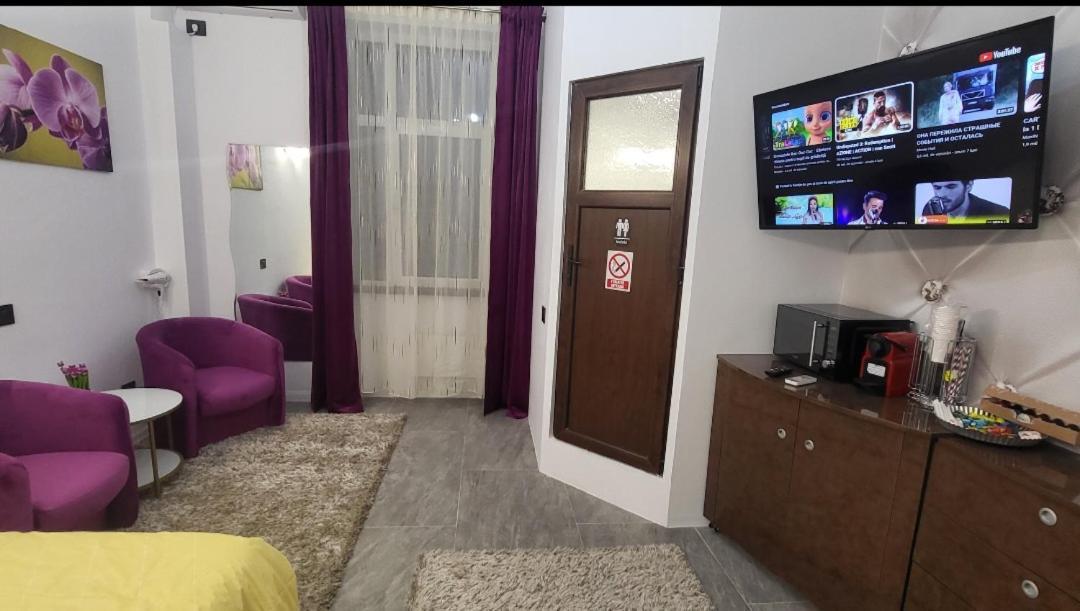 Garsoniera Centru Vechi English Park Крайова Екстериор снимка